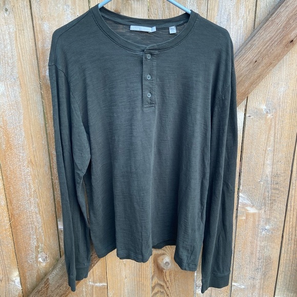 Vince 3 Button Long Sleeve T-Shirt EUC